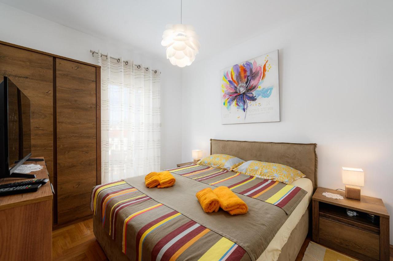 Apartment Ares 13 In Umag Center 외부 사진